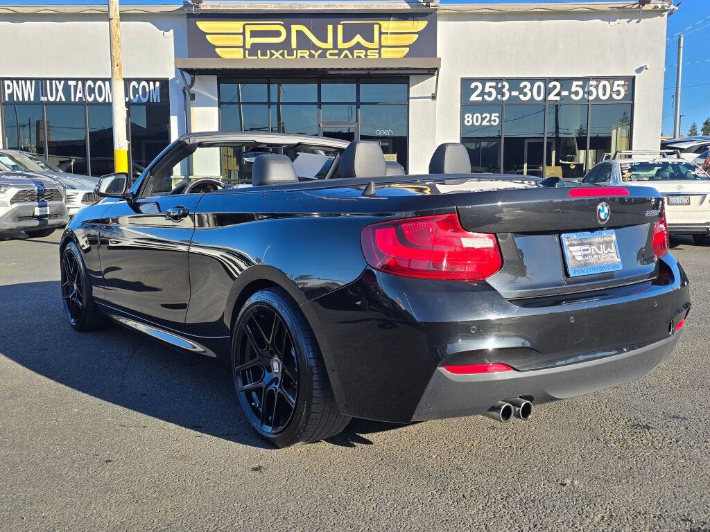 Used 2015 BMW 228i Convertible image 11
