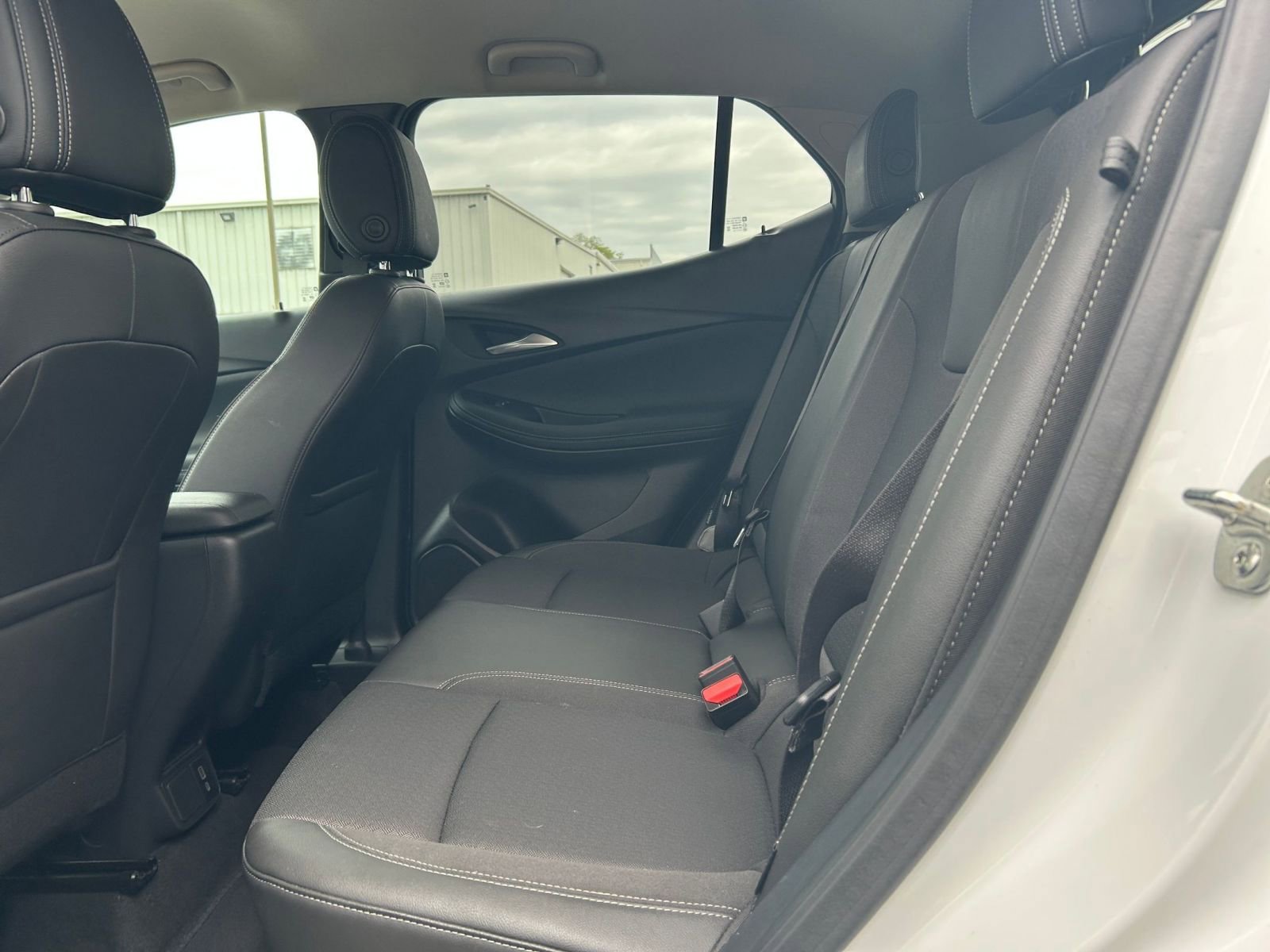 Used 2025 Buick Encore GX Preferred FWD image 21