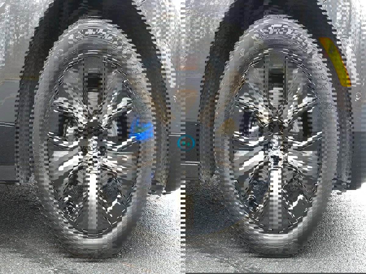 Used 2024 BMW iX xDrive50 w/ Premium Package image 67