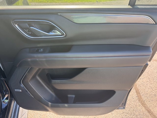 Used 2024 Chevrolet Suburban RST AWD/4WD image 15
