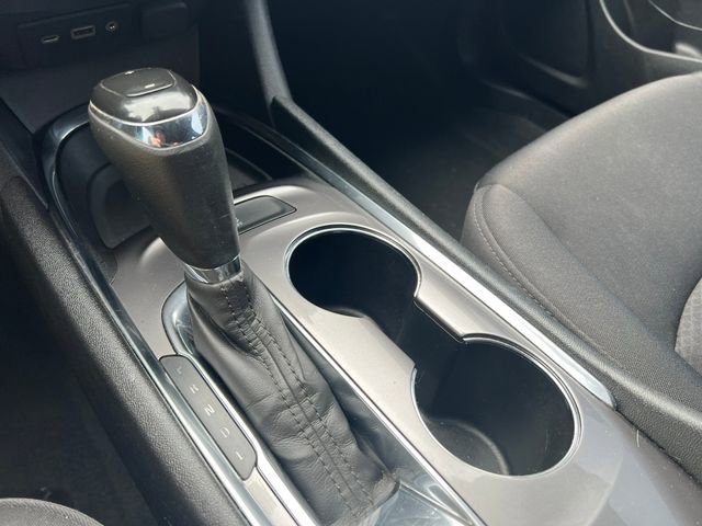 Used 2020 Chevrolet Malibu LT FWD image 23