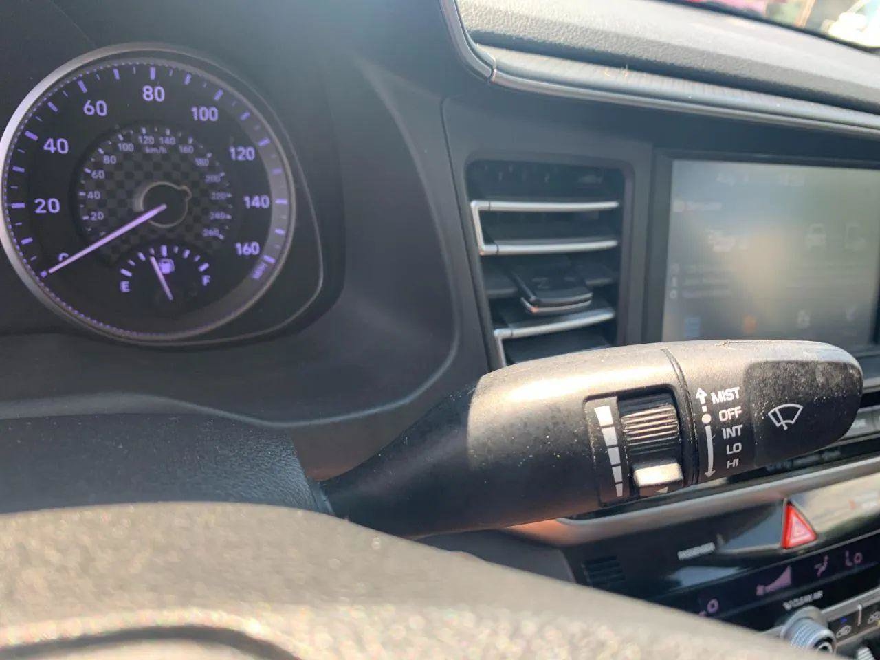 Used 2020 Hyundai Elantra Sedan FWD image 17