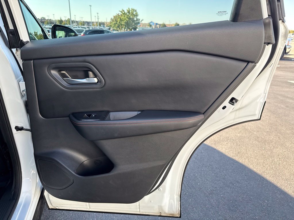 Used 2025 Nissan Rogue SV w/ Rock Creek Premium Package AWD/4WD image 38