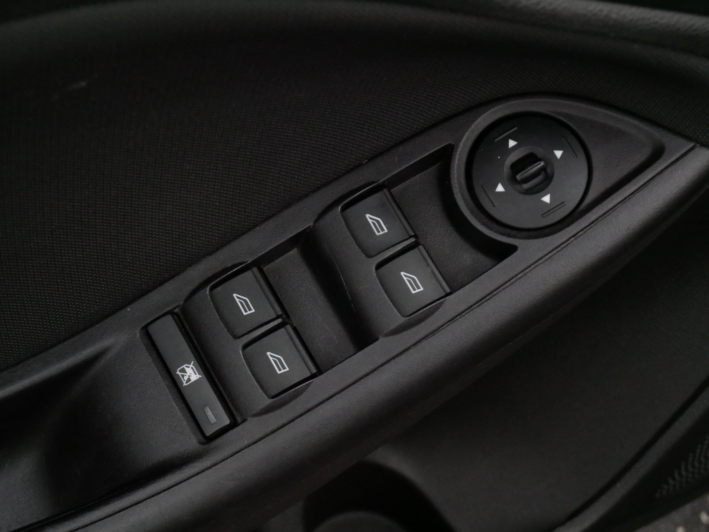 Used 2016 Ford Focus SE FWD image 19