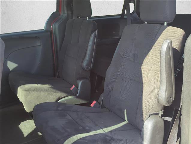Used 2014 Dodge Grand Caravan SXT w/ Blacktop Package FWD image 17