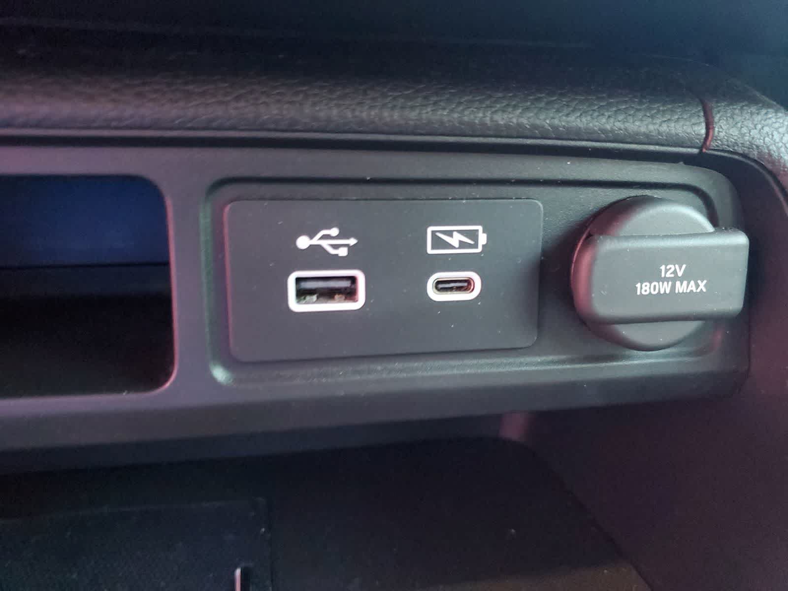 Used 2025 Honda Pilot Touring image 22