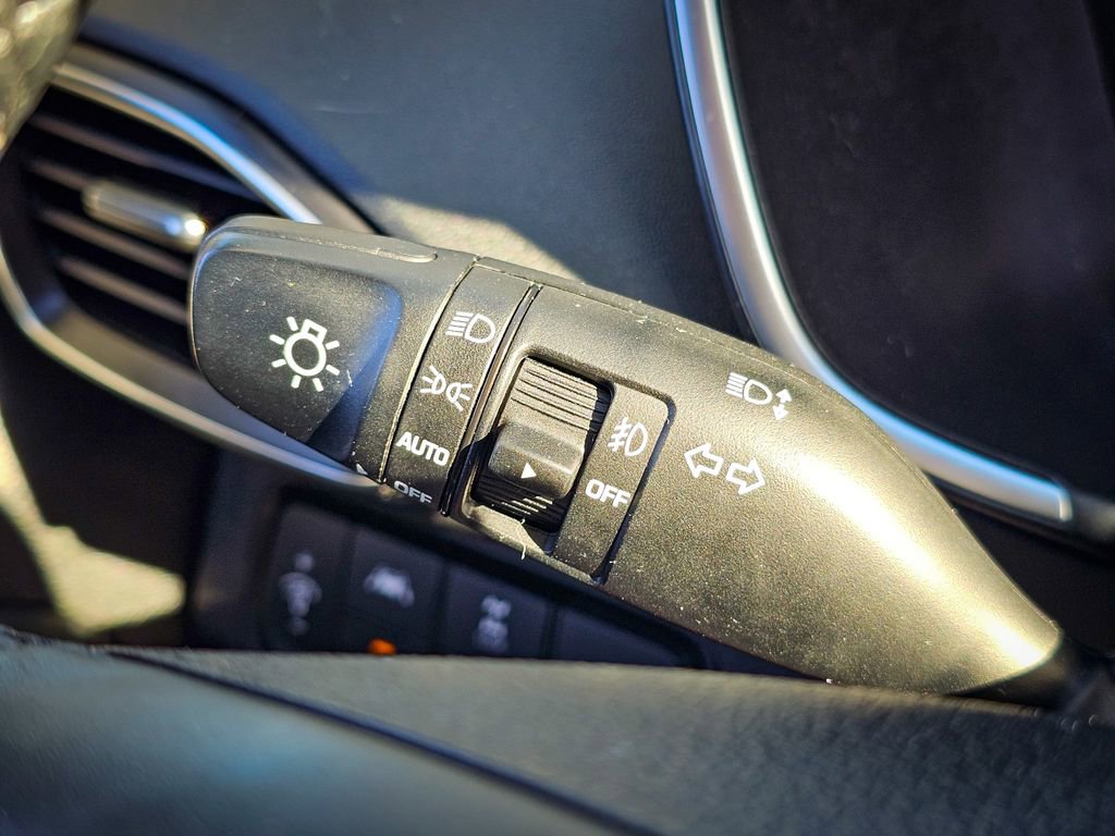 Used 2020 Hyundai Santa Fe SEL image 19