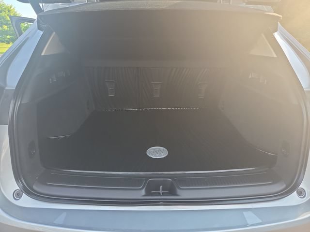 Used 2023 Buick Envision Avenir AWD/4WD image 17