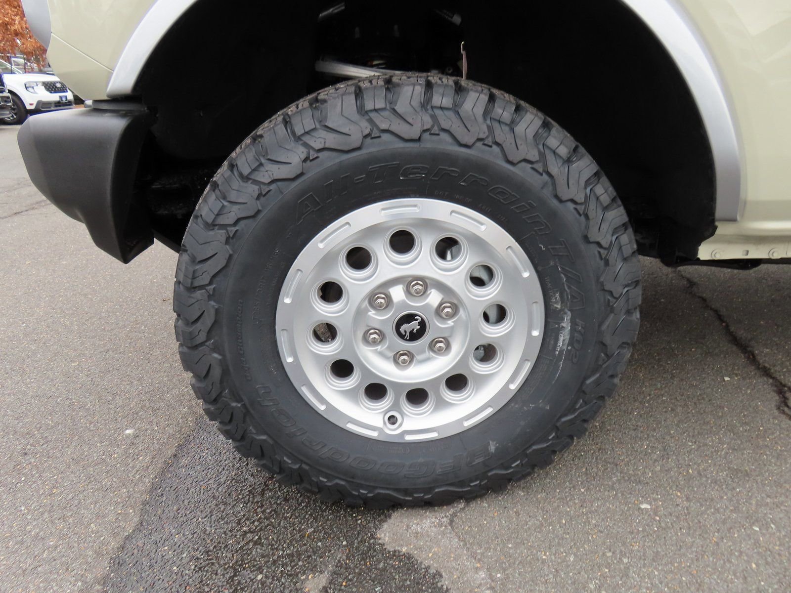 New 2025 Ford Bronco 4-Door image 9