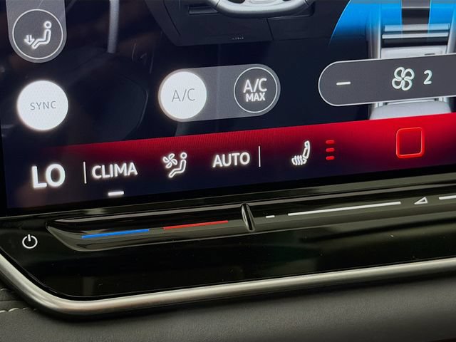 New 2026 Volkswagen Tiguan SE FWD image 22