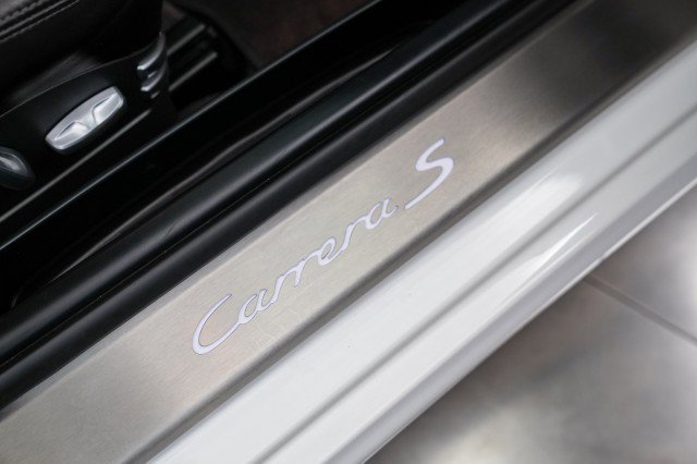 Used 2010 Porsche 911 Carrera S image 25