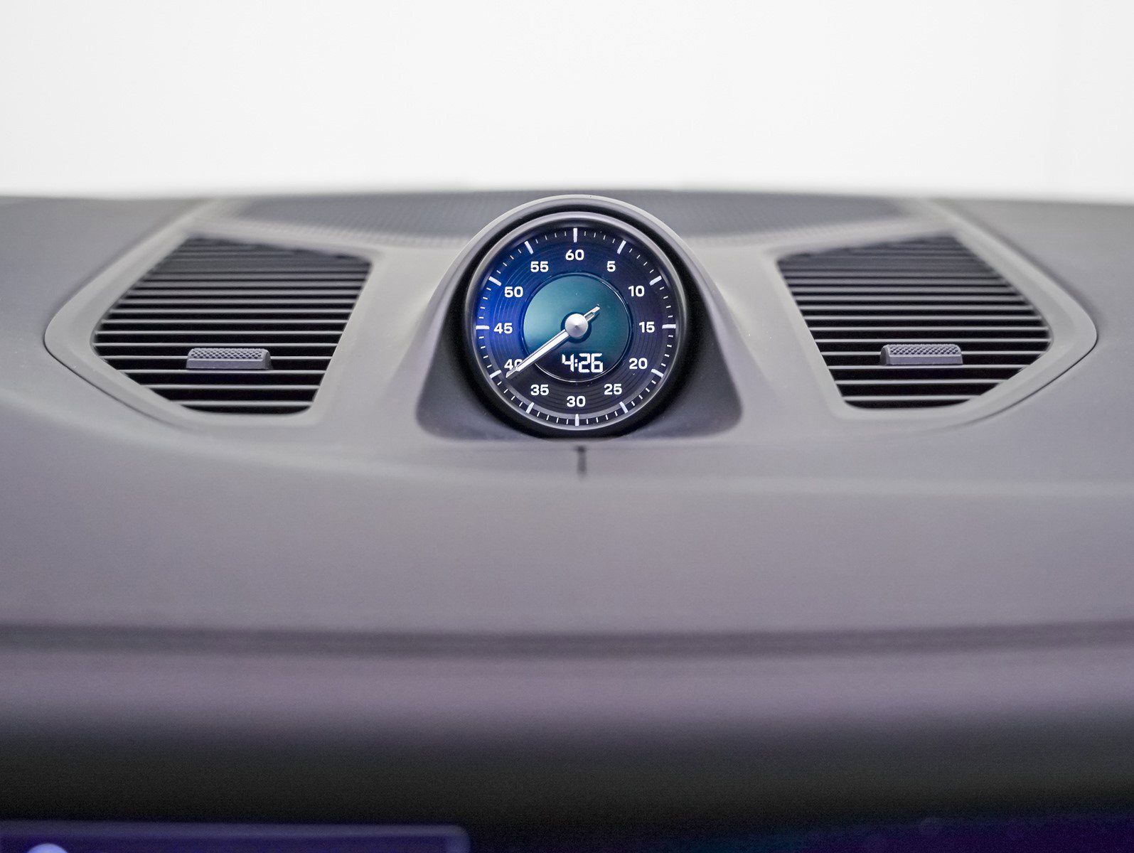 New 2026 Porsche Cayenne S image 24