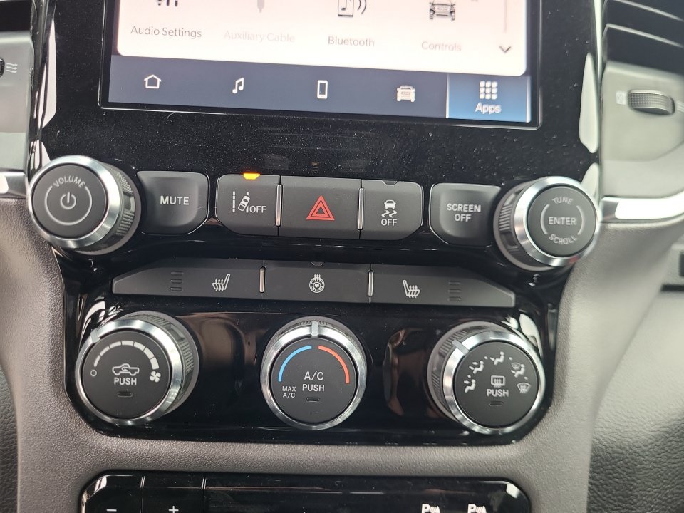 New 2026 RAM 2500 Big Horn AWD/4WD image 18