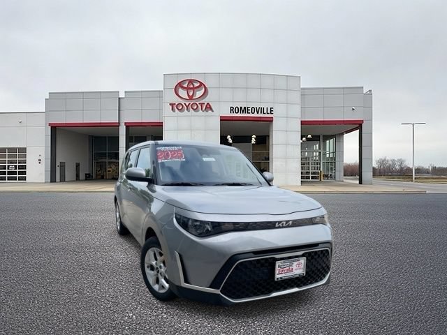 Used 2025 Kia Soul LX w/ LX Technology Package