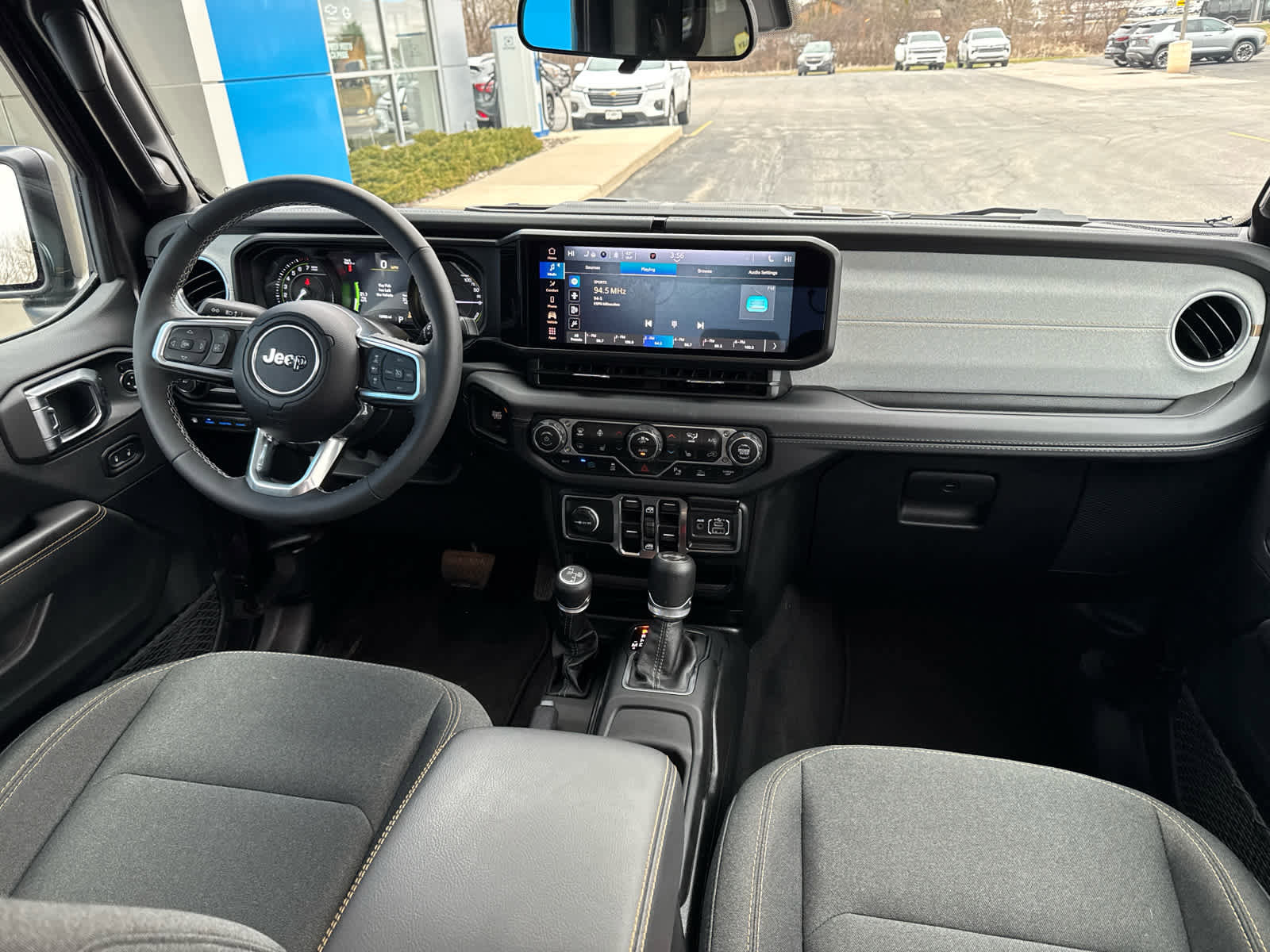 Used 2025 Jeep Wrangler Sahara w/ Safety Group image 6