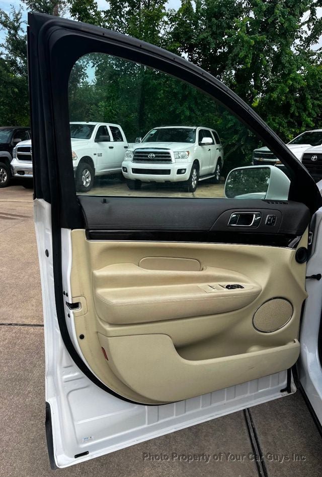 Used 2019 Lincoln MKT AWD image 35