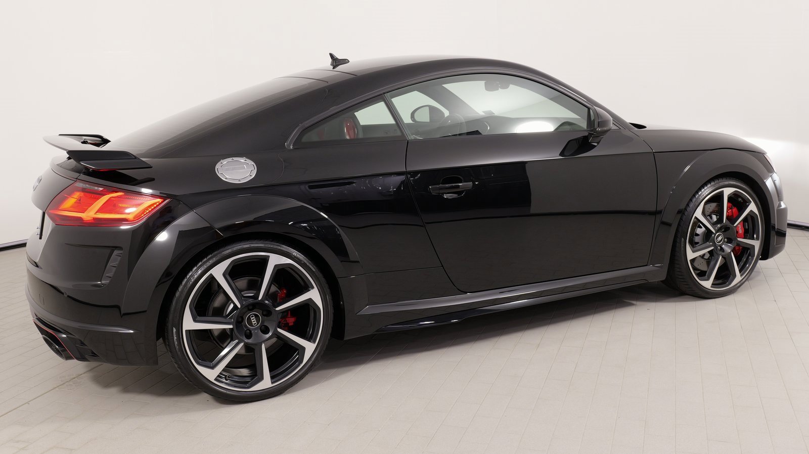 Used 2021 Audi TT RS image 9
