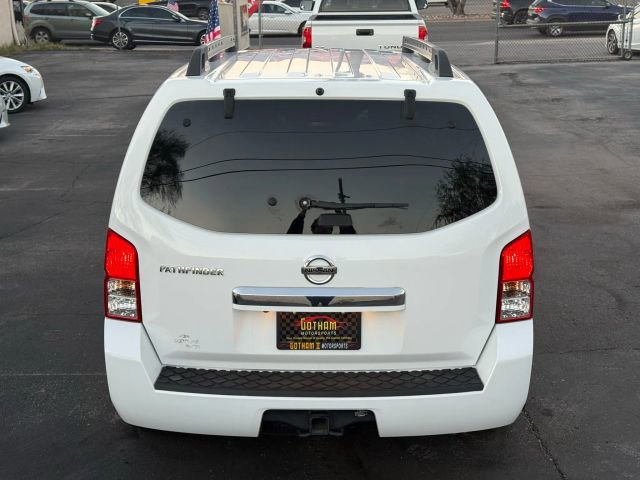 Used 2011 Nissan Pathfinder SV image 8