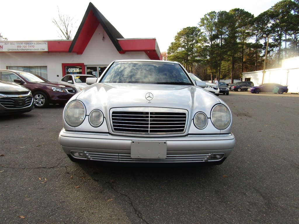 Used 1997 Mercedes-Benz E 320 Sedan image 3