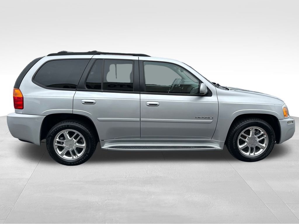 Used 2009 GMC Envoy Denali image 6