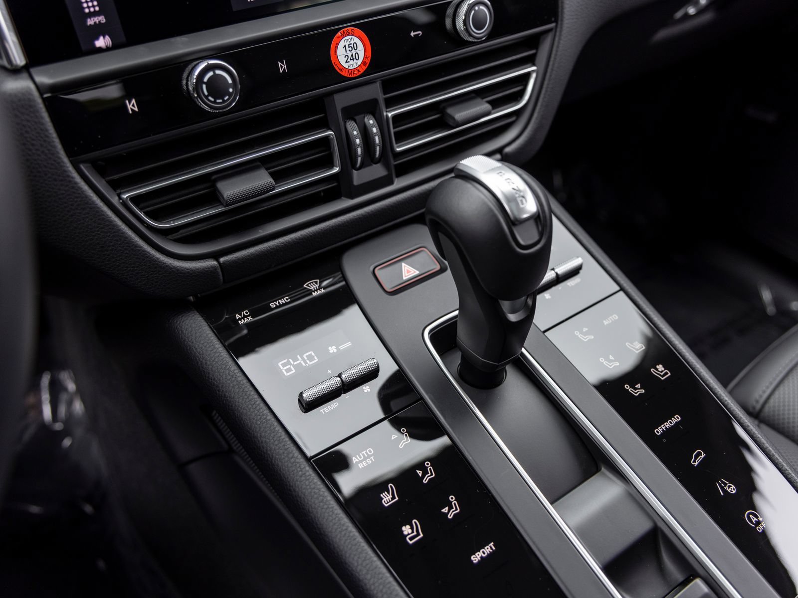 Used 2026 Porsche Macan AWD/4WD image 43