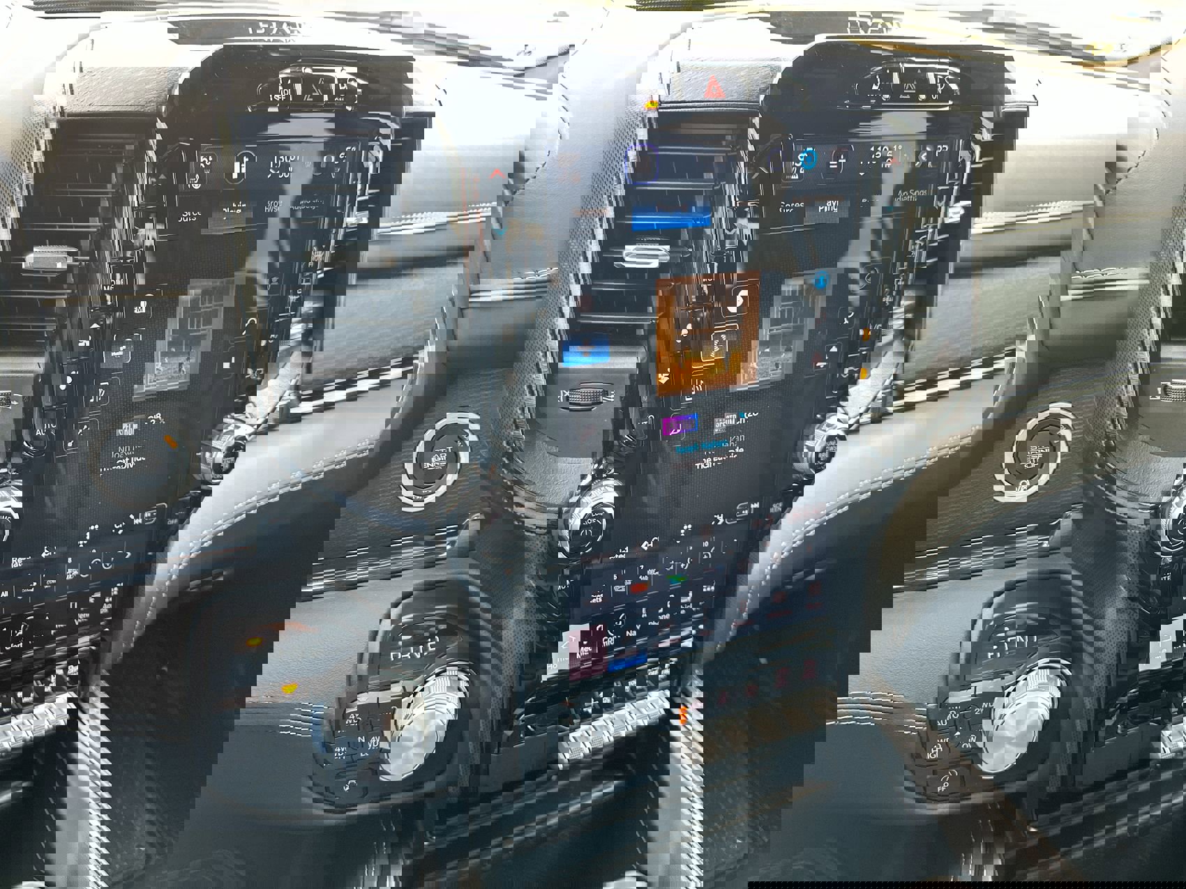 Used 2023 RAM 1500 Limited image 16