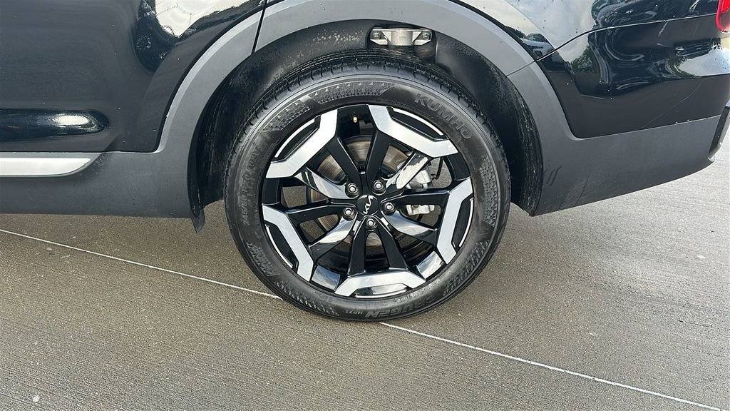 Used 2025 Kia Telluride S FWD image 18