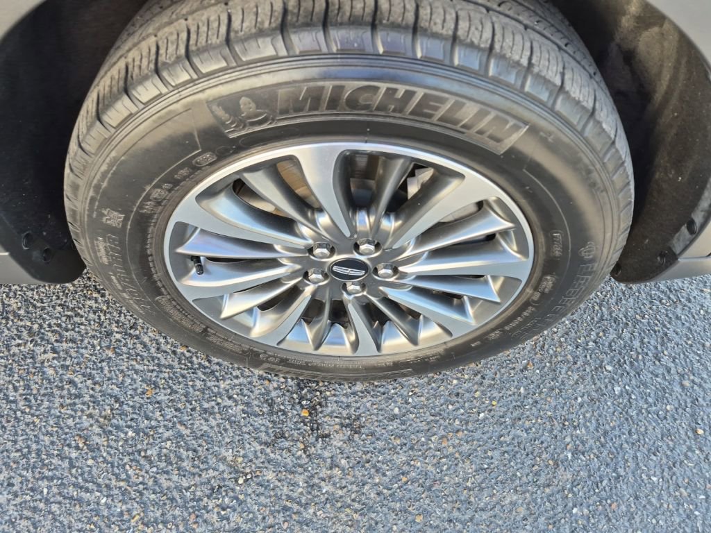 Certified 2023 Lincoln Nautilus FWD w/ Premium Package image 21