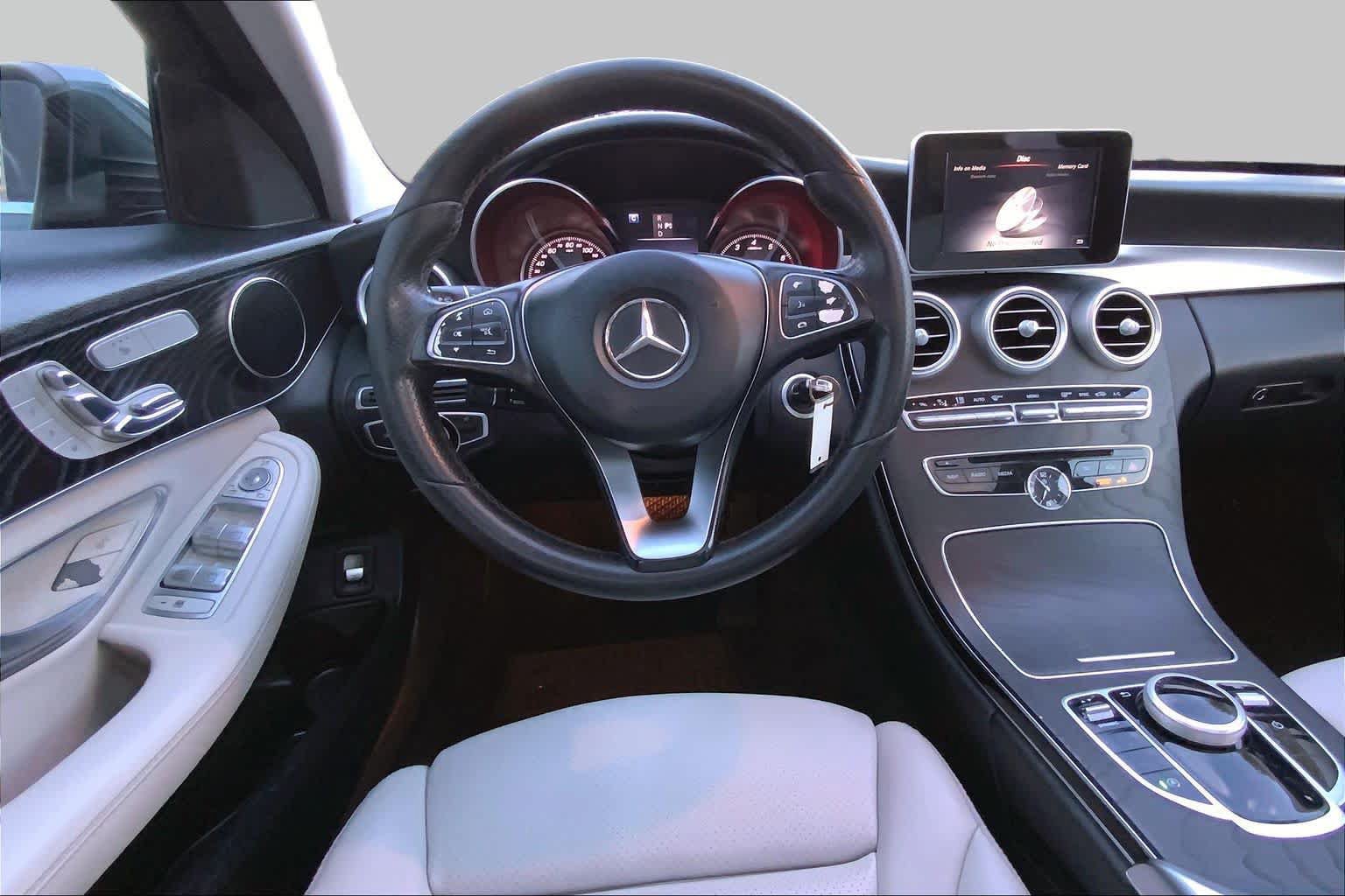Used 2017 Mercedes-Benz C 300 Sedan image 6