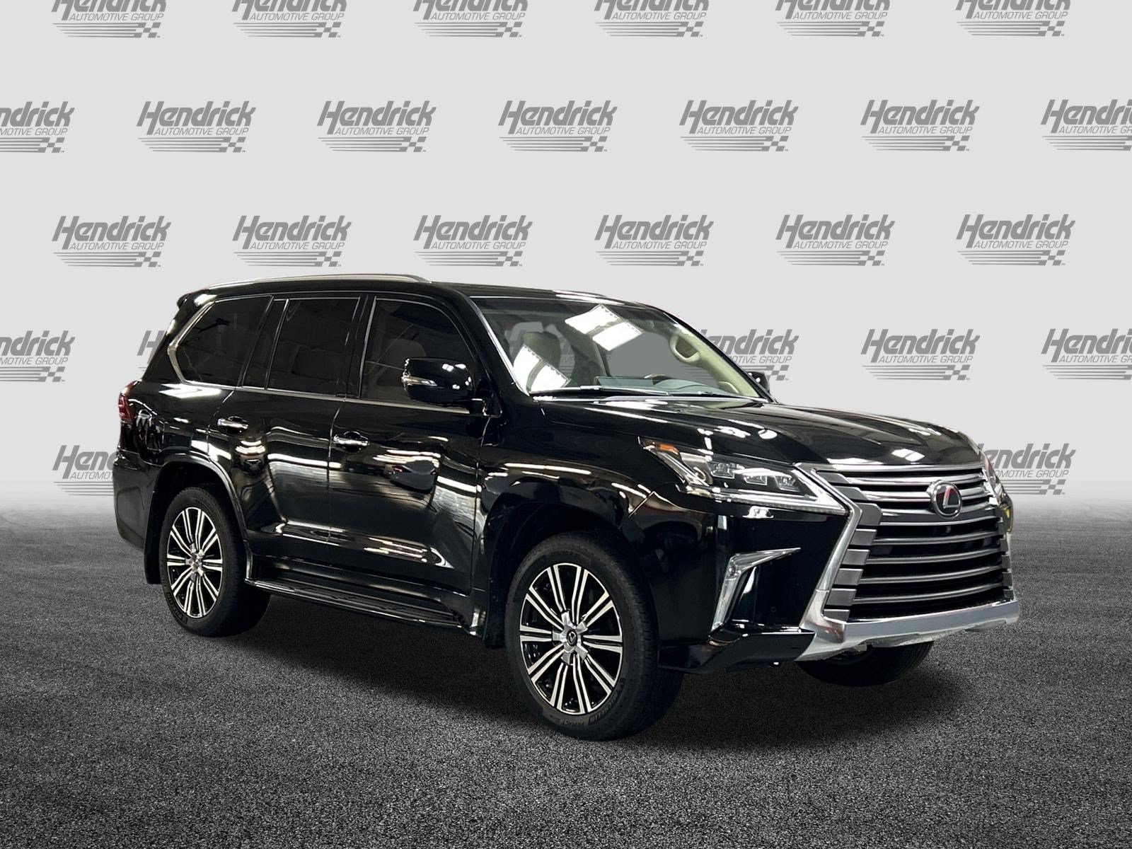 Used 2020 Lexus LX 570 4WD w/ Luxury Package image 2