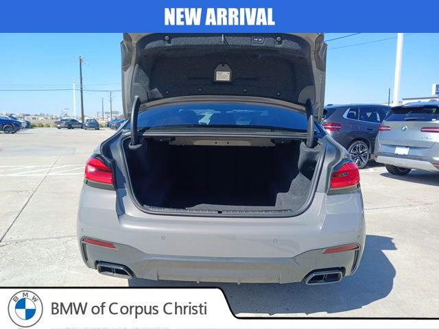 Used 2021 BMW M550i xDrive w/ Executive Package image 9