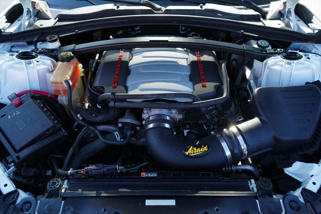 Used 2017 Chevrolet Camaro SS RWD image 15