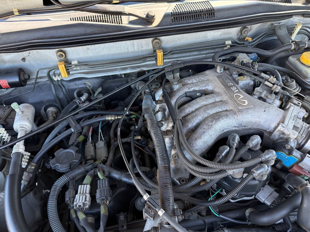 Used 2000 INFINITI QX4 4WD image 15