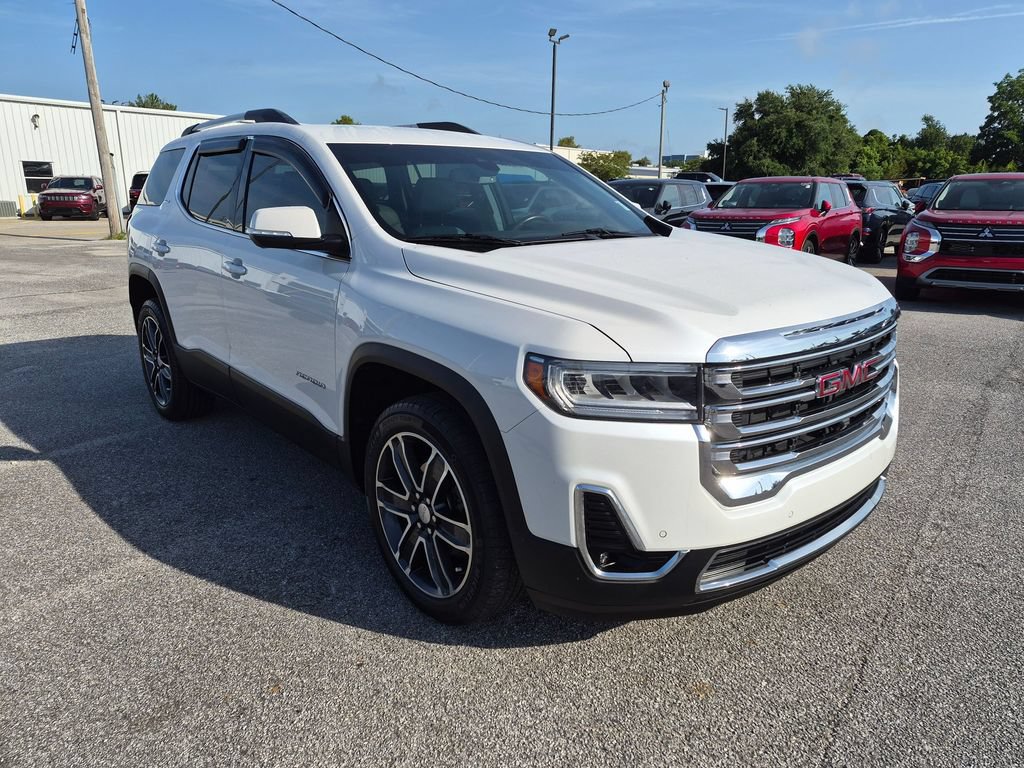 Used 2021 GMC Acadia SLT w/ Technology Package FWD image 3