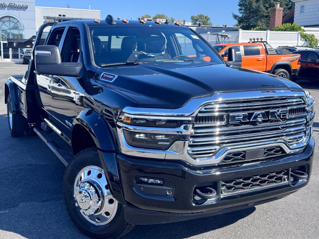 Used 2025 RAM 5500 4x4 Crew Cab w/ Laramie Trim Package image 2