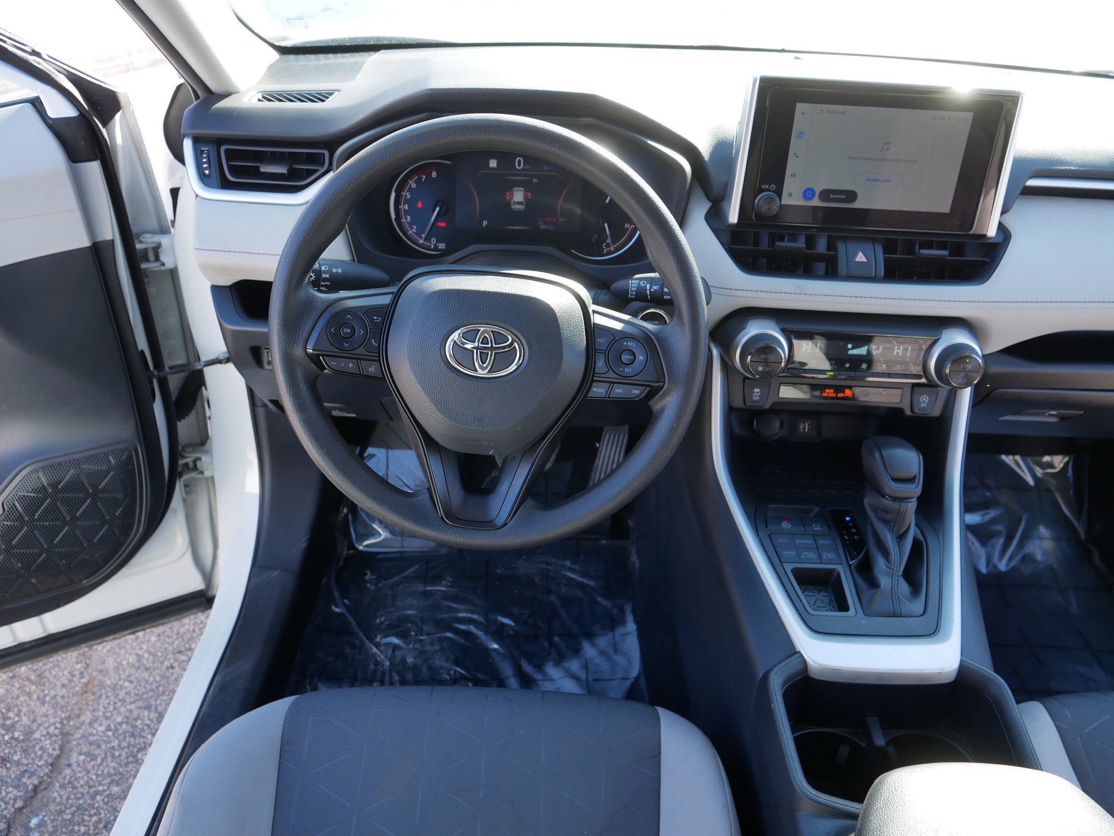 Used 2023 Toyota RAV4 XLE image 20