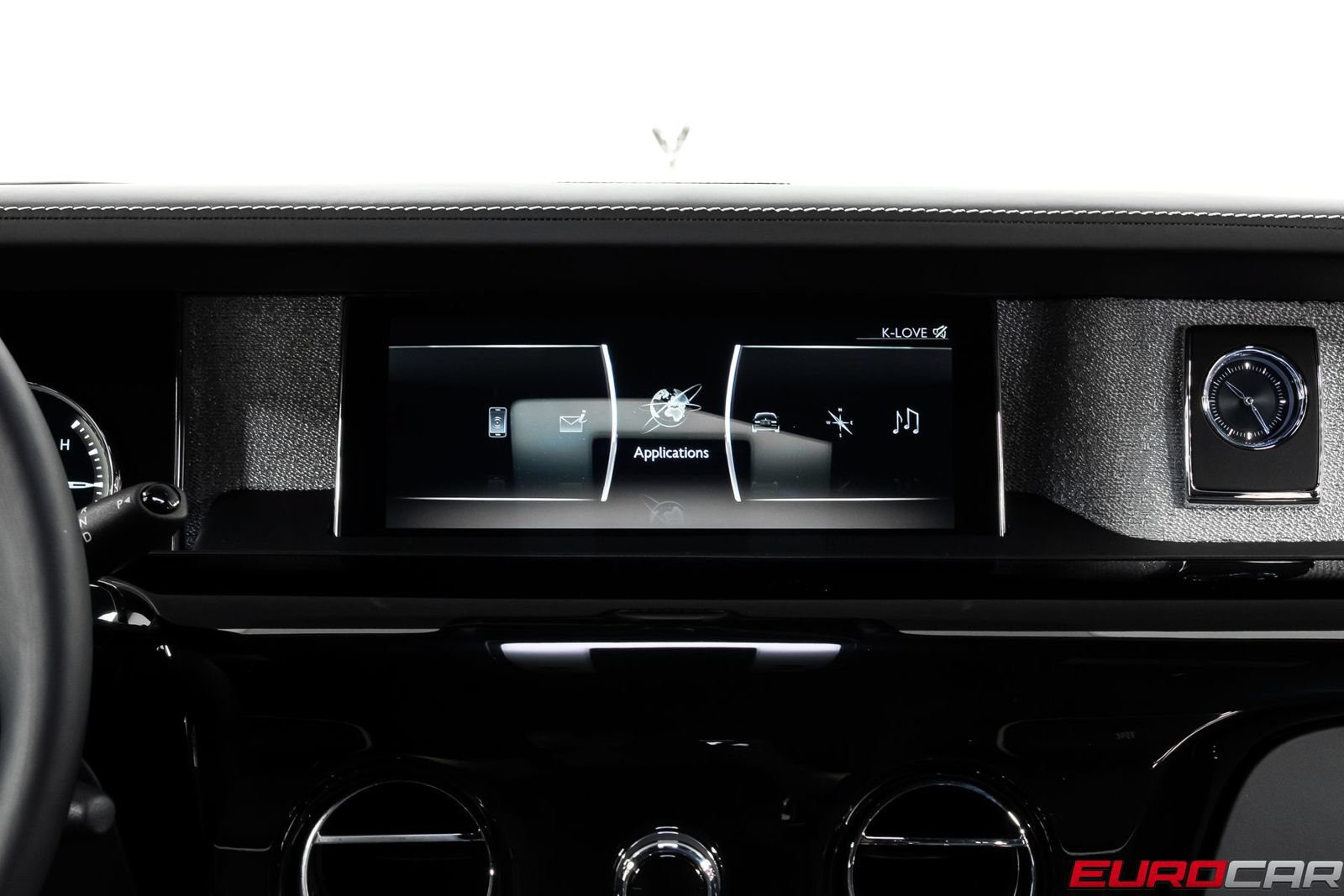 Used 2022 Rolls-Royce Phantom Sedan RWD image 31