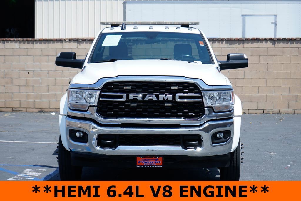 Used 2022 RAM 5500 SLT w/ Quick Order Package 27G SLT RWD image 3