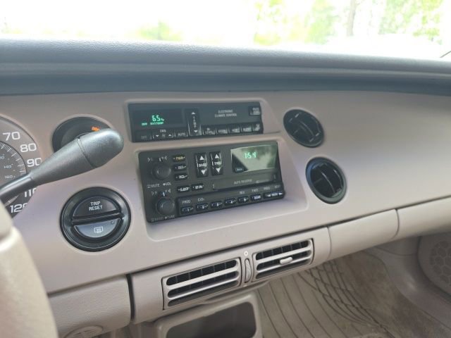 Used 1995 Buick Riviera Supercharged Coupe FWD image 17