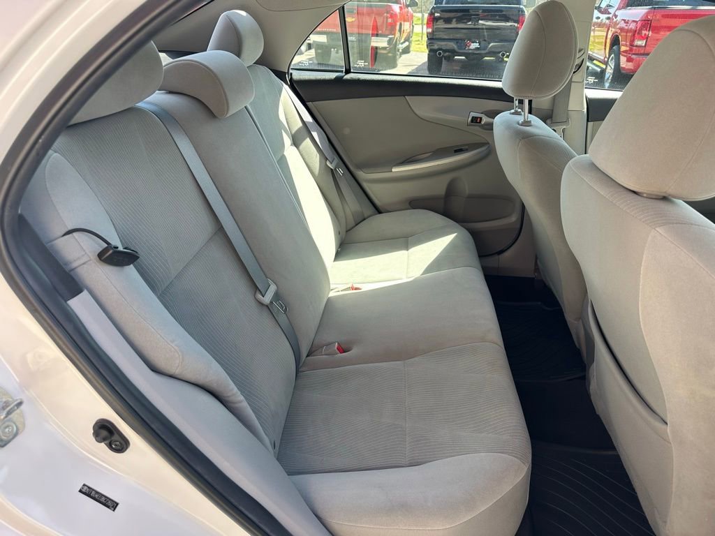 Used 2011 Toyota Corolla LE image 24