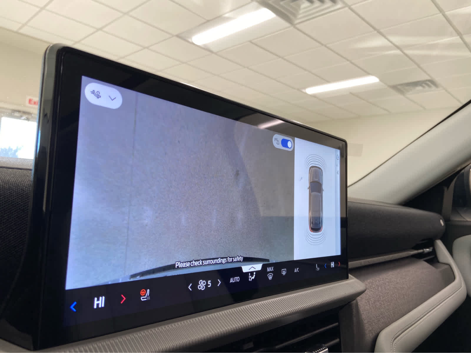 New 2026 Ford Explorer Platinum w/ LUX Leather Package image 36