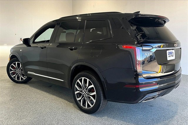 Used 2023 Cadillac XT6 Sport image 4
