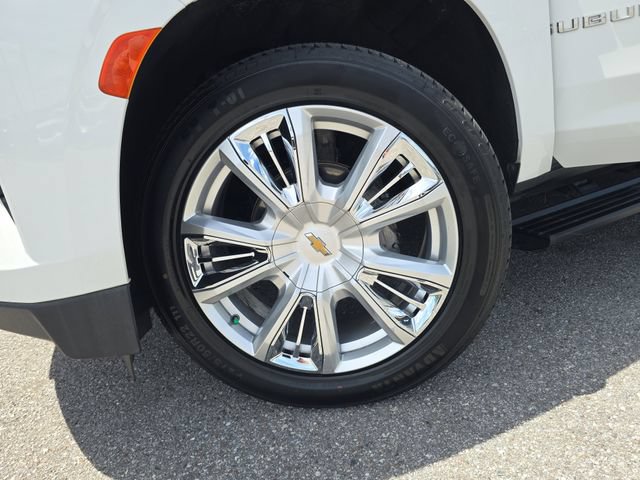 Certified 2021 Chevrolet Suburban High Country w/ Premium Package AWD/4WD image 33