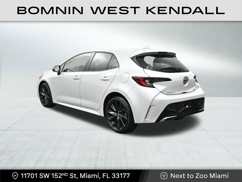 Used 2023 Toyota Corolla XSE image 3