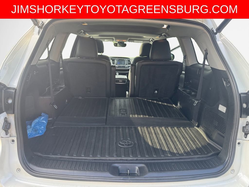 Used 2019 Toyota Highlander SE AWD/4WD image 25