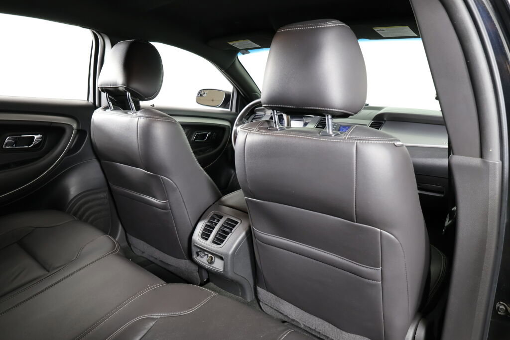 Used 2015 Ford Taurus SEL image 19
