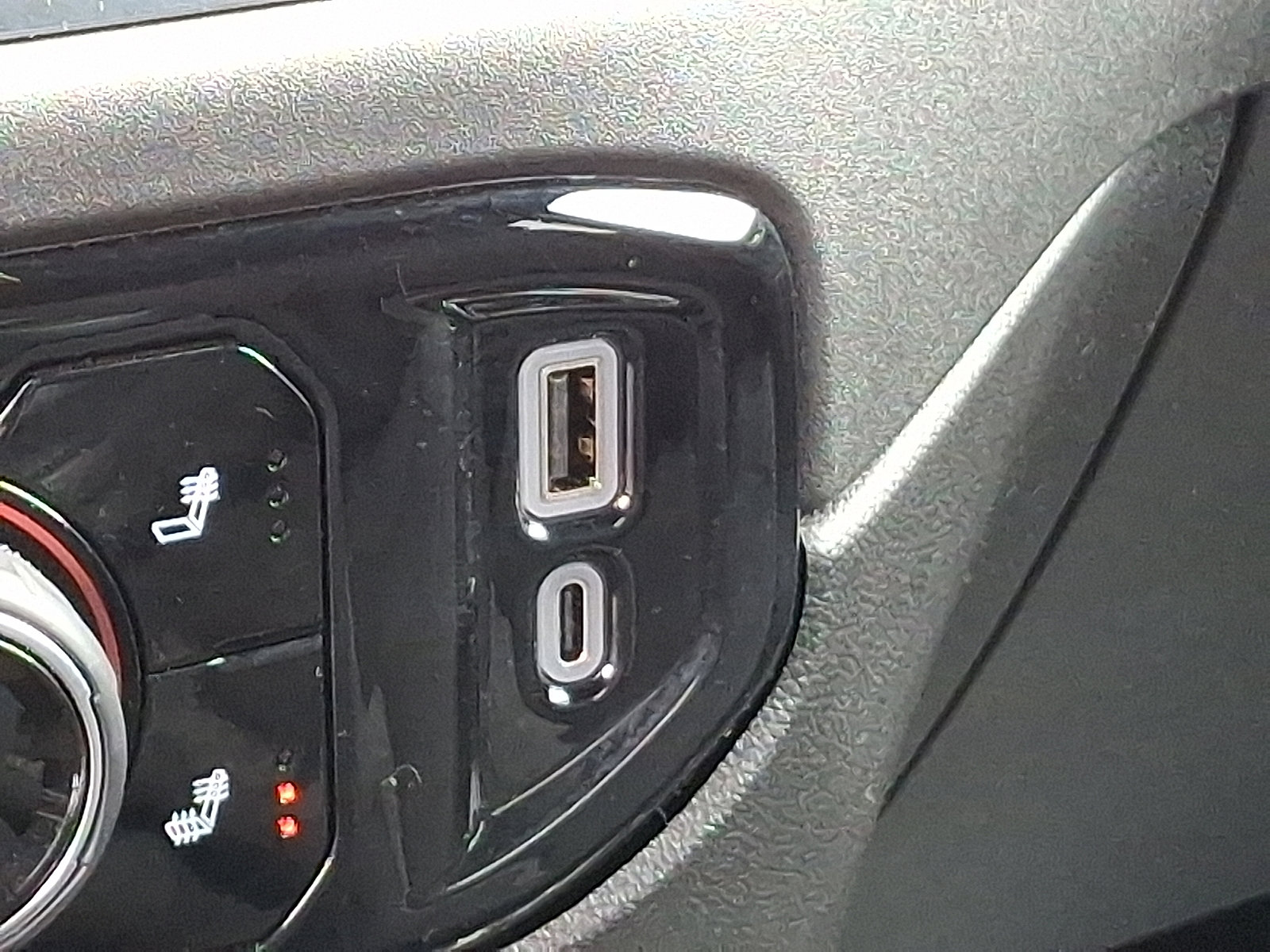 Certified 2024 Chevrolet Silverado 1500 LT image 26