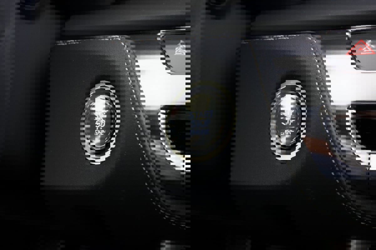 Used 2018 Lexus LC 500 Coupe w/ Performance Package RWD image 18