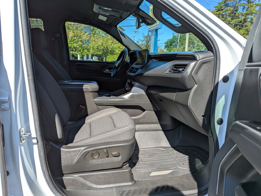 Used 2022 GMC Yukon SLE w/ Max Trailering Package AWD/4WD image 30