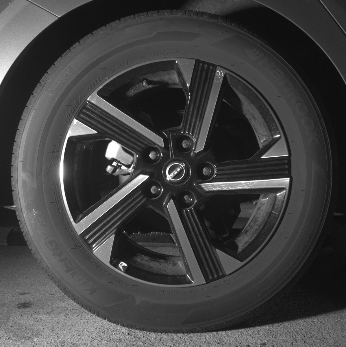 Used 2025 Nissan Sentra SV image 15